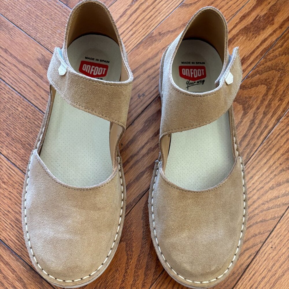 On Foot Your Way Women’s Comfort Mary Jane Sandal Beige Size 40